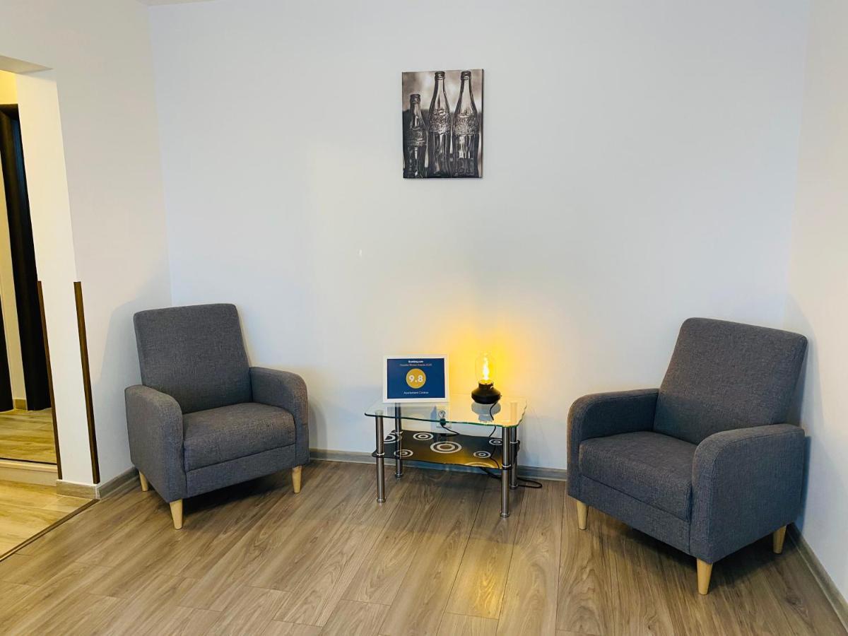 Apartament Cristina บูคาเรสต์ ภายนอก รูปภาพ