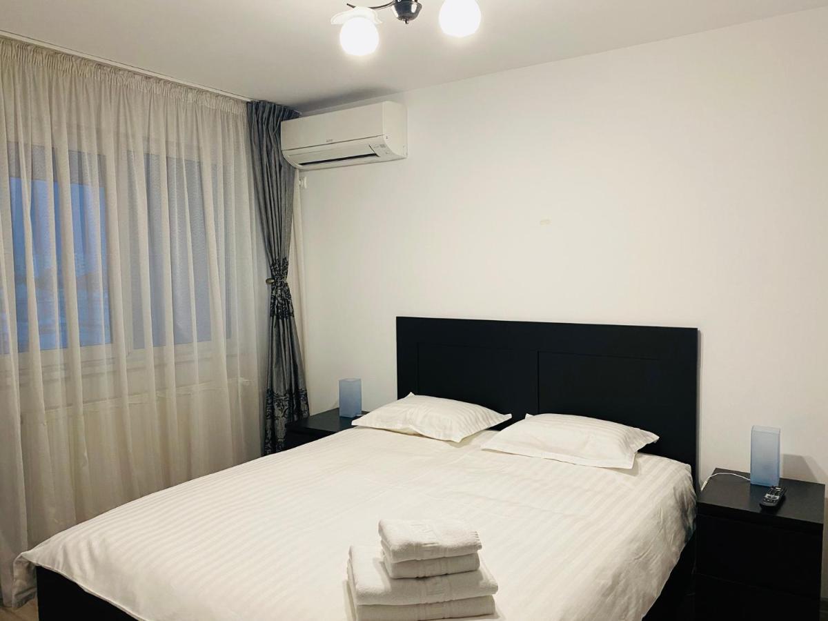 Apartament Cristina บูคาเรสต์ ภายนอก รูปภาพ