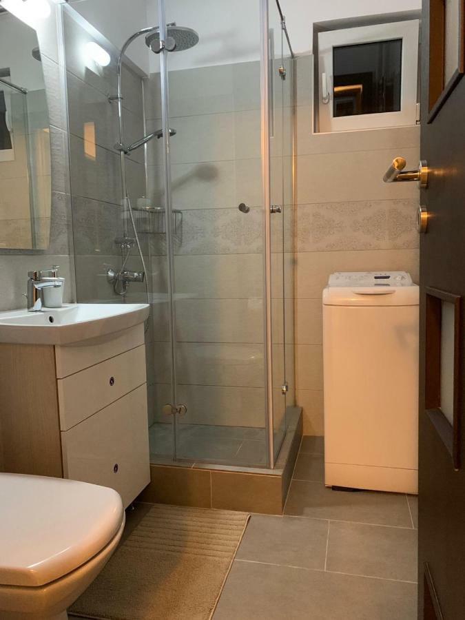 Apartament Cristina บูคาเรสต์ ภายนอก รูปภาพ